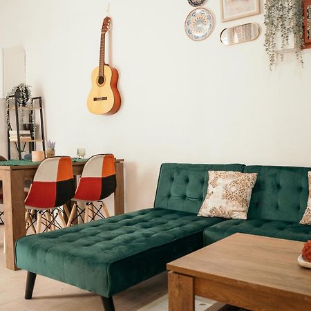 Villager'S Art Apartment Paradisi  Ngoại thất bức ảnh