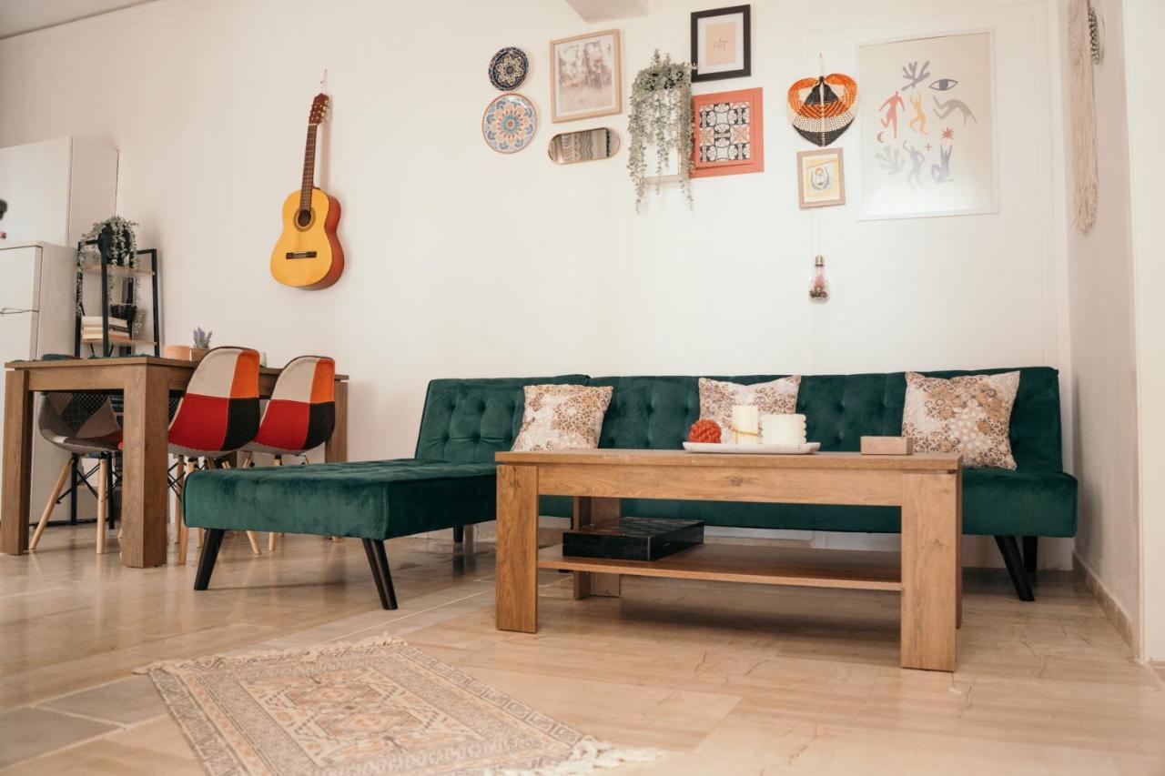 Villager'S Art Apartment Paradisi  Ngoại thất bức ảnh