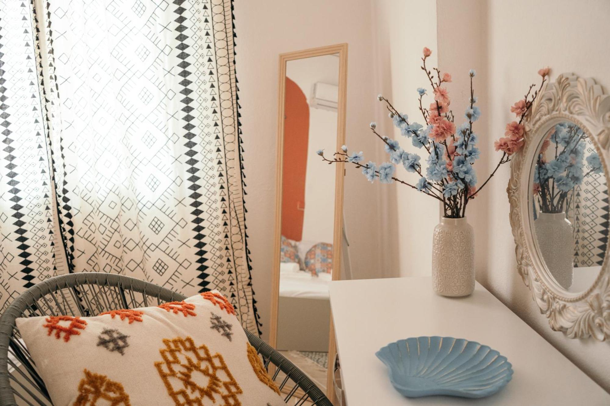 Villager'S Art Apartment Paradisi  Ngoại thất bức ảnh